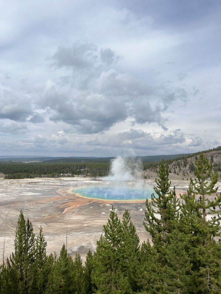 The Ultimate Yellowstone 4 Day Itinerary » The Modern Female Hiker